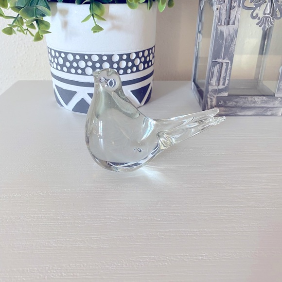 Vintage 4x3” glass paperweight bird dove. - Picture 1 of 6